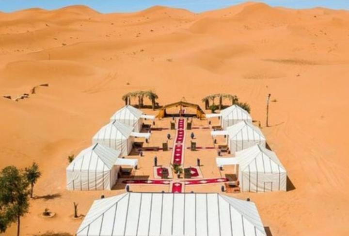 Merzouga Luxury Camp Esterno foto