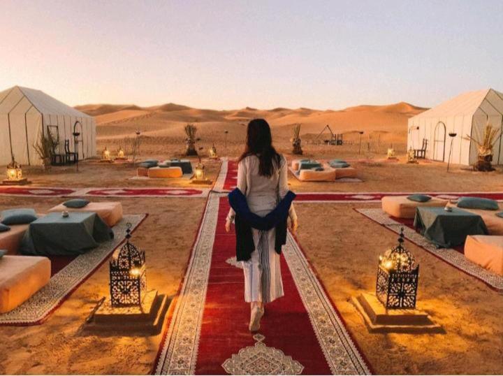 Merzouga Luxury Camp Esterno foto