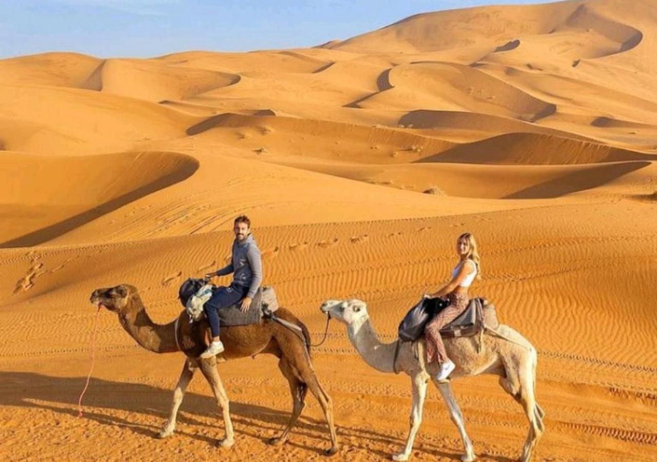 Merzouga Luxury Camp Esterno foto