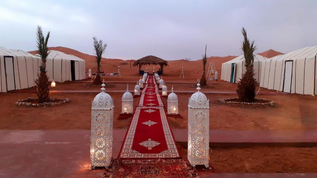 Merzouga Luxury Camp Esterno foto