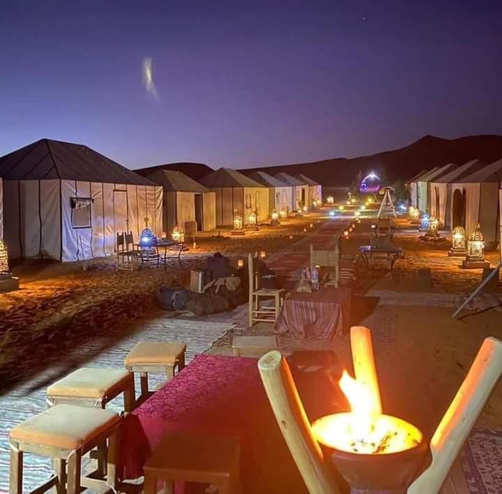 Merzouga Luxury Camp Esterno foto