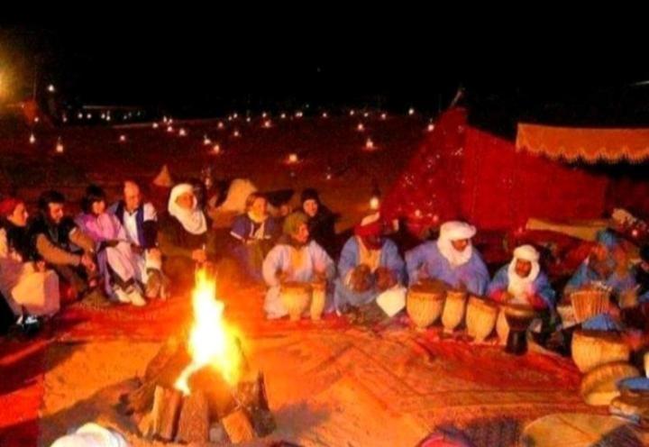 Merzouga Luxury Camp Esterno foto