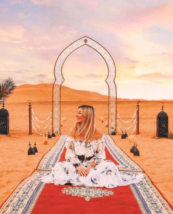 Merzouga Luxury Camp Esterno foto